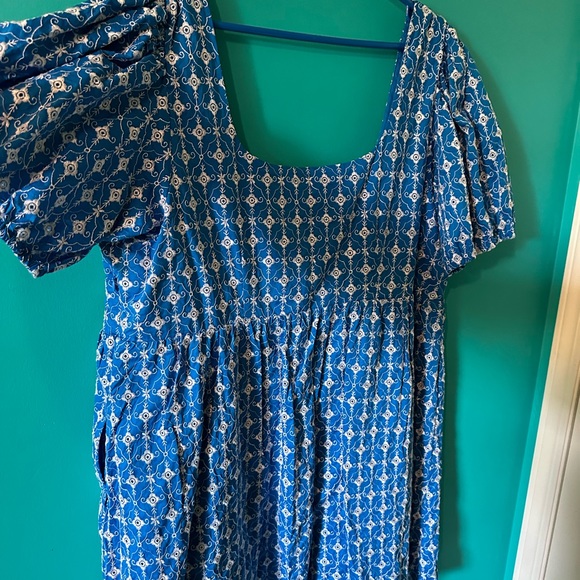 Gorgeous 3X blue and white garden party dress by Rhode - Picture 3 of 6